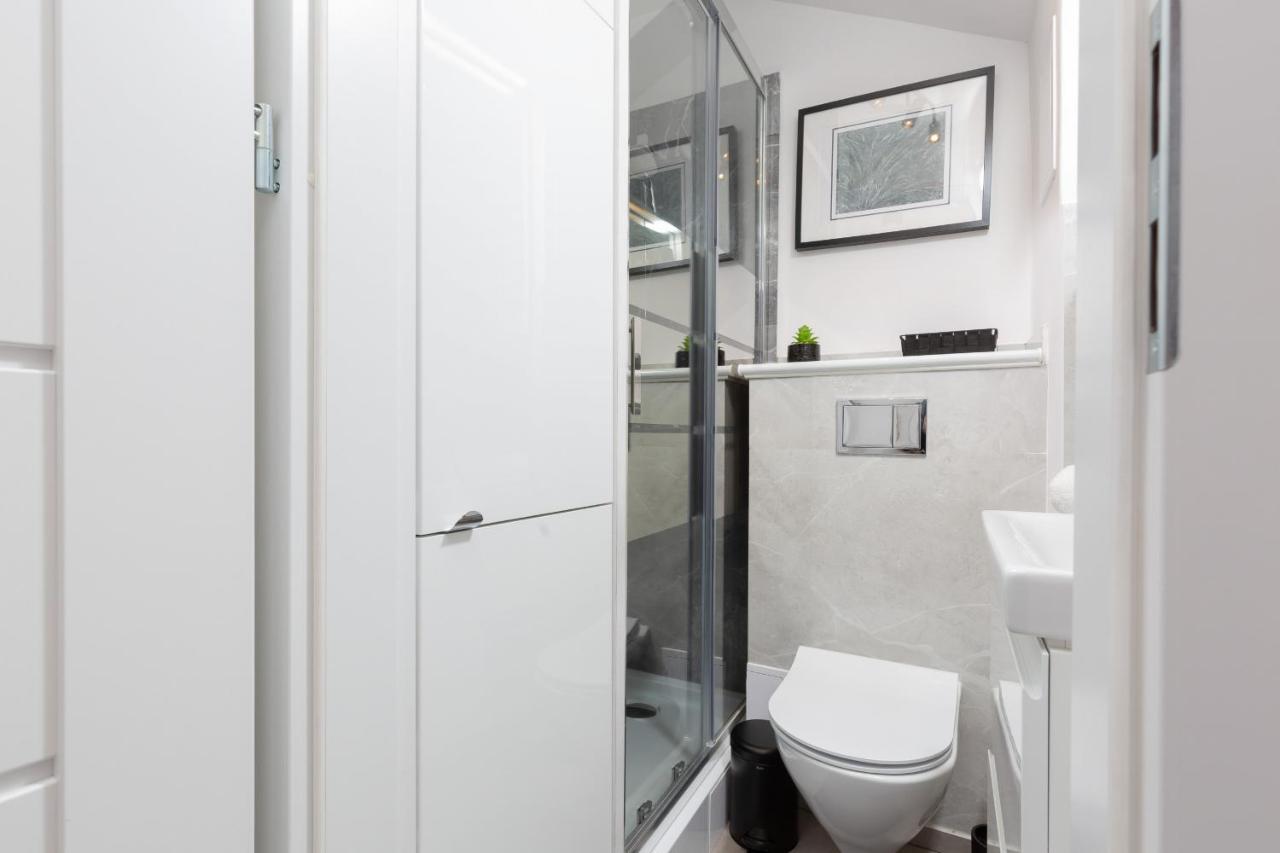 Metro Wierzbno Cozy Studio Mokotow By Noclegi Renters وارسو المظهر الخارجي الصورة