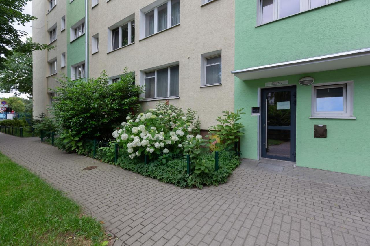 Metro Wierzbno Cozy Studio Mokotow By Noclegi Renters وارسو المظهر الخارجي الصورة